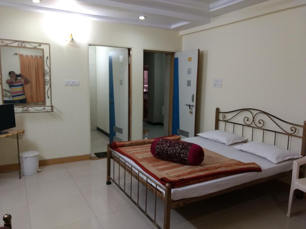 Hotel Shanti Palace Mahābaleshwar Kültér fotó